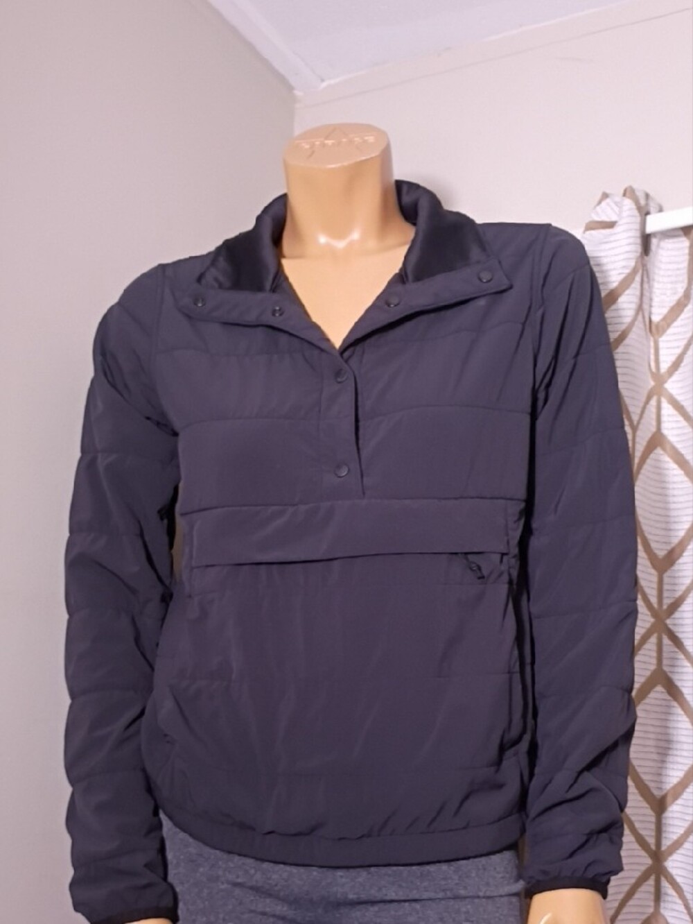 The North Face Black Quilted Snap Pullover - Picture 2 of 12